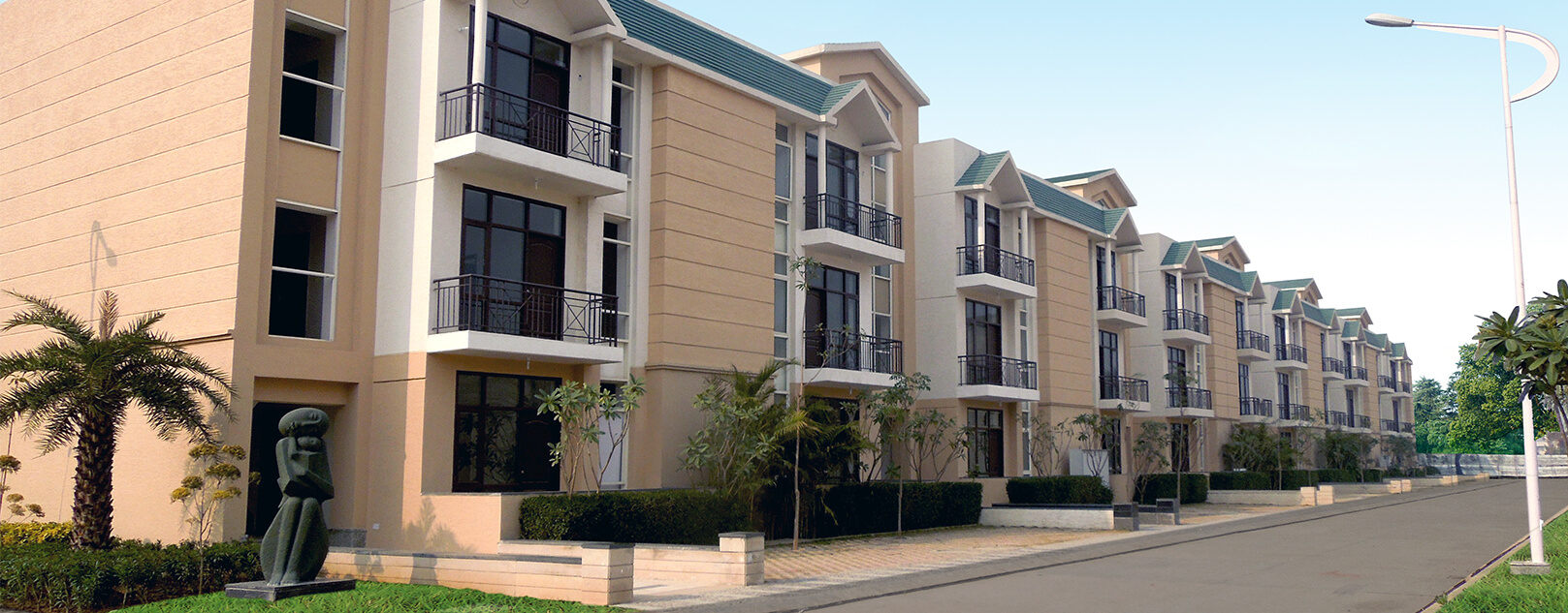 Omaxe-Silver-Birch-New-Chandigarh-01